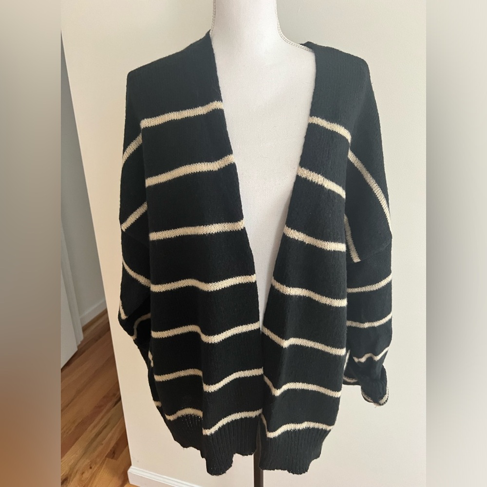 COPY - Tru Self size 2X black small stripes open front cardigan style sweater